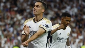 罗马诺：巴斯克斯今日将与勒沃库森签约2年，他正在飞往德国