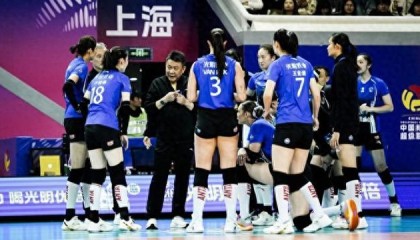 开云体育官网-“忘记过去”成就上海女排关键一胜，与江苏队的决胜场“攻心”为上|蔡斌|江苏女排|比赛|球迷|队员_新浪新闻