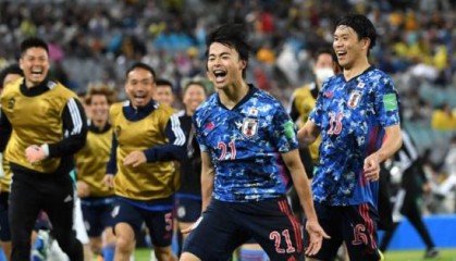 国足荣誉战前目送日沙出线 日本两闷棍后入正途